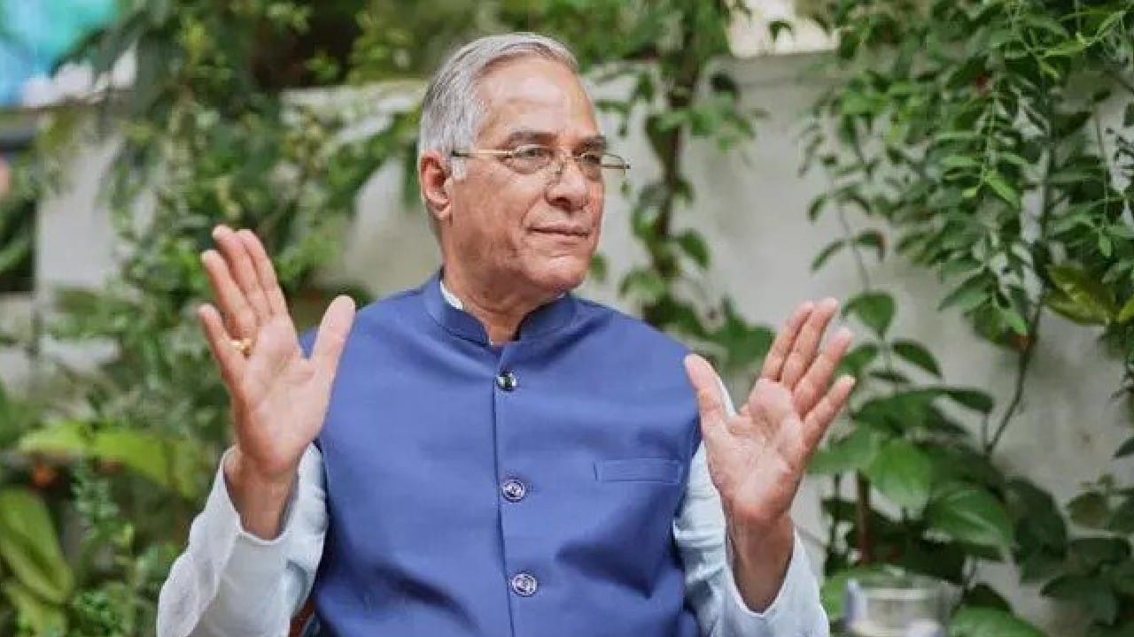 ಉಪರಾಷ್ಟ್ರಪತಿ ಪ್ರಮಾಣವಚನ ಸ್ವೀಕಾರ ಸಮಾರಂಭಕ್ಕೆ ಗೈರಾದ ರಾಹುಲ್ ಗಾಂಧಿಗೆ ಲಹರ್ ಸಿಂಗ್ ತರಾಟೆ ಉಪರಾಷ್ಟ್ರಪತಿ ಪ್ರಮಾಣವಚನ ಸ್ವೀಕಾರ ಸಮಾರಂಭಕ್ಕೆ ಗೈರಾದ ರಾಹುಲ್ ಗಾಂಧಿಗೆ ಲಹರ್ ಸಿಂಗ್ ತರಾಟೆ