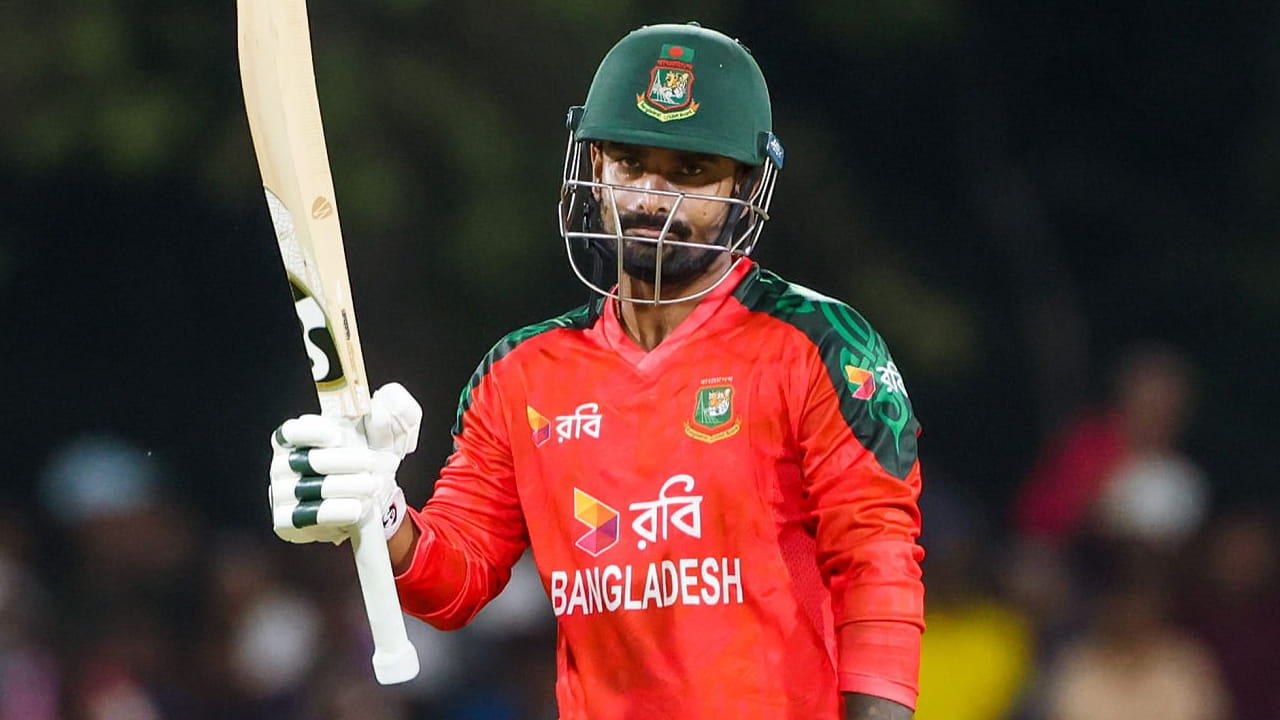 ಇದೀಗ ಈ ದಾಖಲೆಯನ್ನು ಅಳಿಸಿ ಹಾಕುವಲ್ಲಿ ಲಿಟ್ಟನ್ ದಾಸ್ ಯಶಸ್ವಿಯಾಗಿದ್ದಾರೆ. ಬಾಂಗ್ಳಾದೇಶ್ ಪರ ಈವರೆಗೆ 108 ಪಂದ್ಯಗಳನ್ನಾಡಿರುವ ದಾಸ್ 14 ಬಾರಿ 50+ ಸ್ಕೋರ್​ಗಳಿಸಿದ್ದಾರೆ. ಈ ಮೂಲಕ ಟಿ20 ಅಂತಾರಾಷ್ಟ್ರೀಯ ಕ್ರಿಕೆಟ್​ನಲ್ಲಿ ಅತೀ ಹೆಚ್ಚು ಐವತ್ತಕ್ಕಿಂತ ಹೆಚ್ಚು ರನ್​ಗಳಿಸಿ ಬ್ಯಾಟರ್ ಎನಿಸಿಕೊಂಡಿದ್ದಾರೆ.