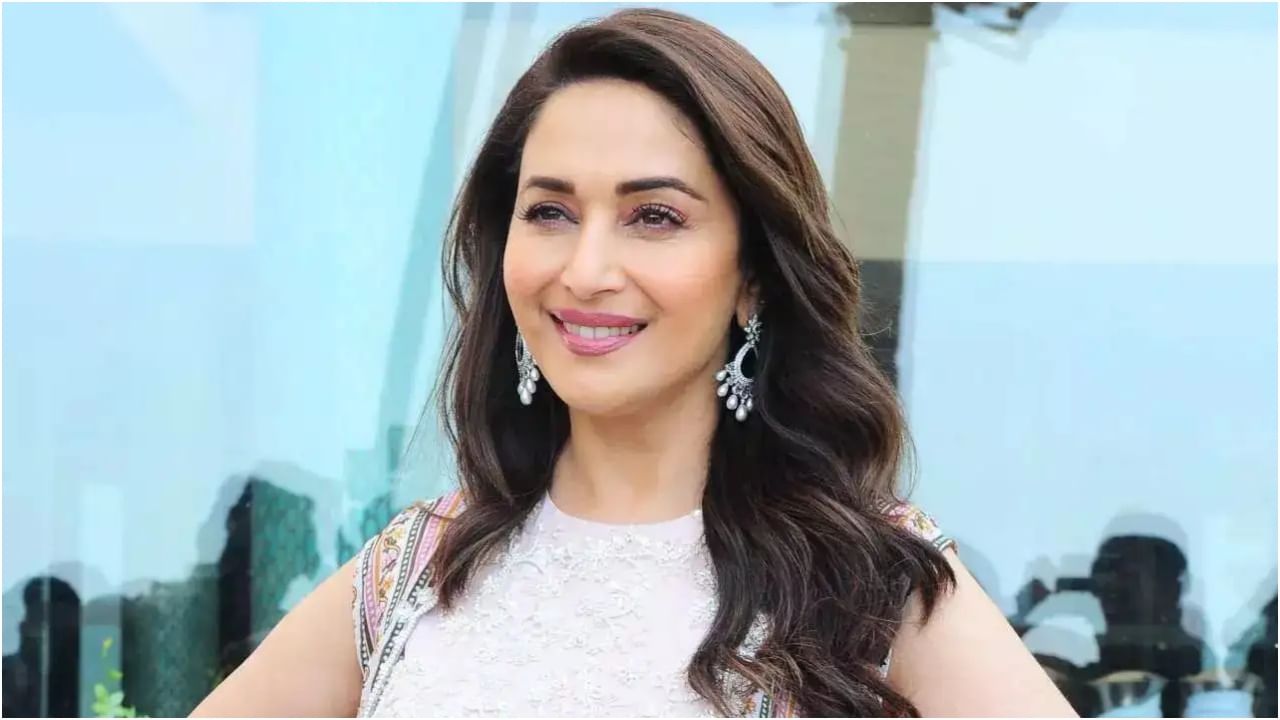 ರಾಜಮನೆತನದ ಕುಟುಂಬದ ಸೊಸೆ ಆಗಬೇಕಿತ್ತು ಮಾಧುರಿ; ಆ ತಪ್ಪಿಗೆ ಸಂಬಂಧ ಮುರಿದು ಬಿತ್ತು