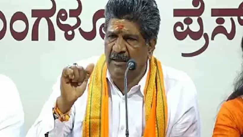 ಹೋರಾಟಗಾರ ಮಹೇಶ್ ಶೆಟ್ಟಿ ತಿಮರೋಡಿ ಗಡಿಪಾರು: ದಕ್ಷಿಣ ಕನ್ನಡದಿಂದ ಎಲ್ಲಿಗೆ ಗೊತ್ತಾ?
