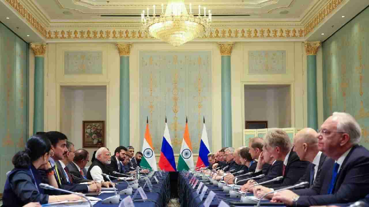 ಉಕ್ರೇನ್ ಸಂಘರ್ಷ ಬೇಗ ಕೊನೆಗೊಳ್ಳಲಿ; ರಷ್ಯಾ ಅಧ್ಯಕ್ಷ ಪುಟಿನ್ ಜೊತೆ ಪ್ರಧಾನಿ ಮೋದಿ ದ್ವಿಪಕ್ಷೀಯ ಮಾತುಕತೆ