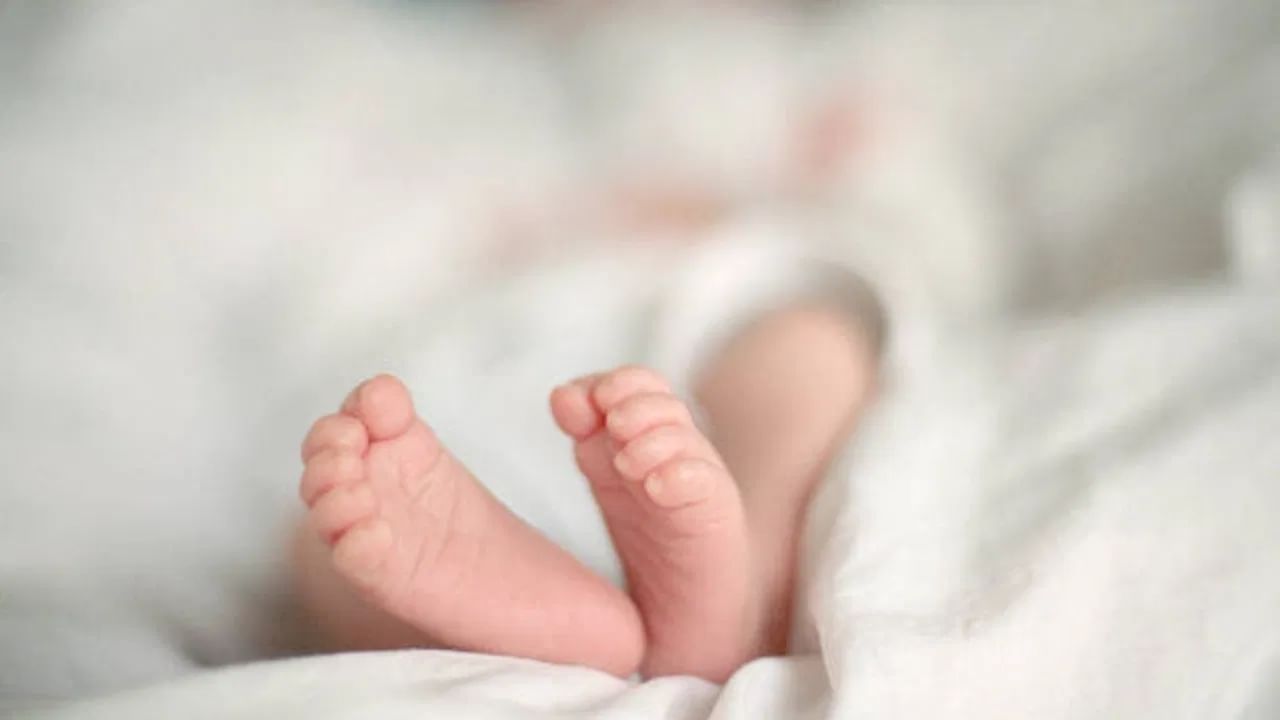 ನವಜಾತ ಶಿಶುವನ್ನು 10 ಸಾವಿರ ರೂ.ಗೆ ಮಾರಾಟ! ಇಬ್ಬರು ಆಶಾ ಕಾರ್ಯಕರ್ತೆಯರು ಸೇರಿ ನಾಲ್ವರ ವಿರುದ್ಧ ಪ್ರಕರಣ ದಾಖಲು