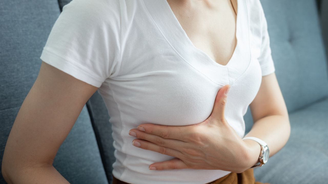 ಸ್ತನ ಕ್ಯಾನ್ಸರ್ ಬರದಂತೆ ತಡೆಯಲು ಪೌಷ್ಟಿಕತಜ್ಞೆ ಲೀಮಾ ಮಹಾಜನ್ ಹೇಳಿರುವ ಈ ಆಹಾರಗಳ ಸೇವನೆ ಮಾಡಿ