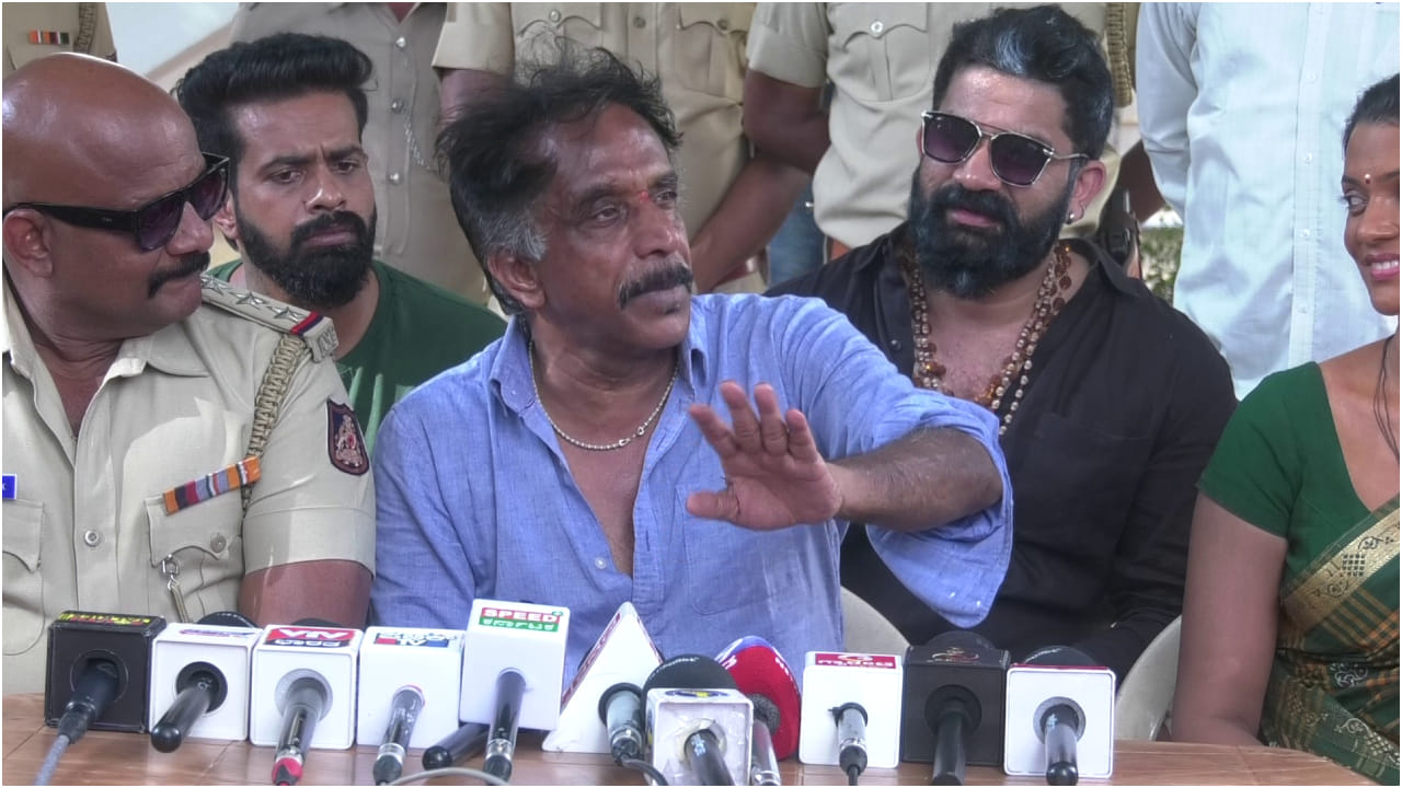 6 ಸಿನಿಮಾ ಮಾಡಿದರೂ ದರ್ಶನ್ ನನ್ನ ಬಳಿ ಕಥೆ ಕೇಳಿಲ್ಲ: ಓಂ ಪ್ರಕಾಶ್ ರಾವ್ 6 ಸಿನಿಮಾ ಮಾಡಿದರೂ ದರ್ಶನ್ ನನ್ನ ಬಳಿ ಕಥೆ ಕೇಳಿಲ್ಲ: ಓಂ ಪ್ರಕಾಶ್ ರಾವ್