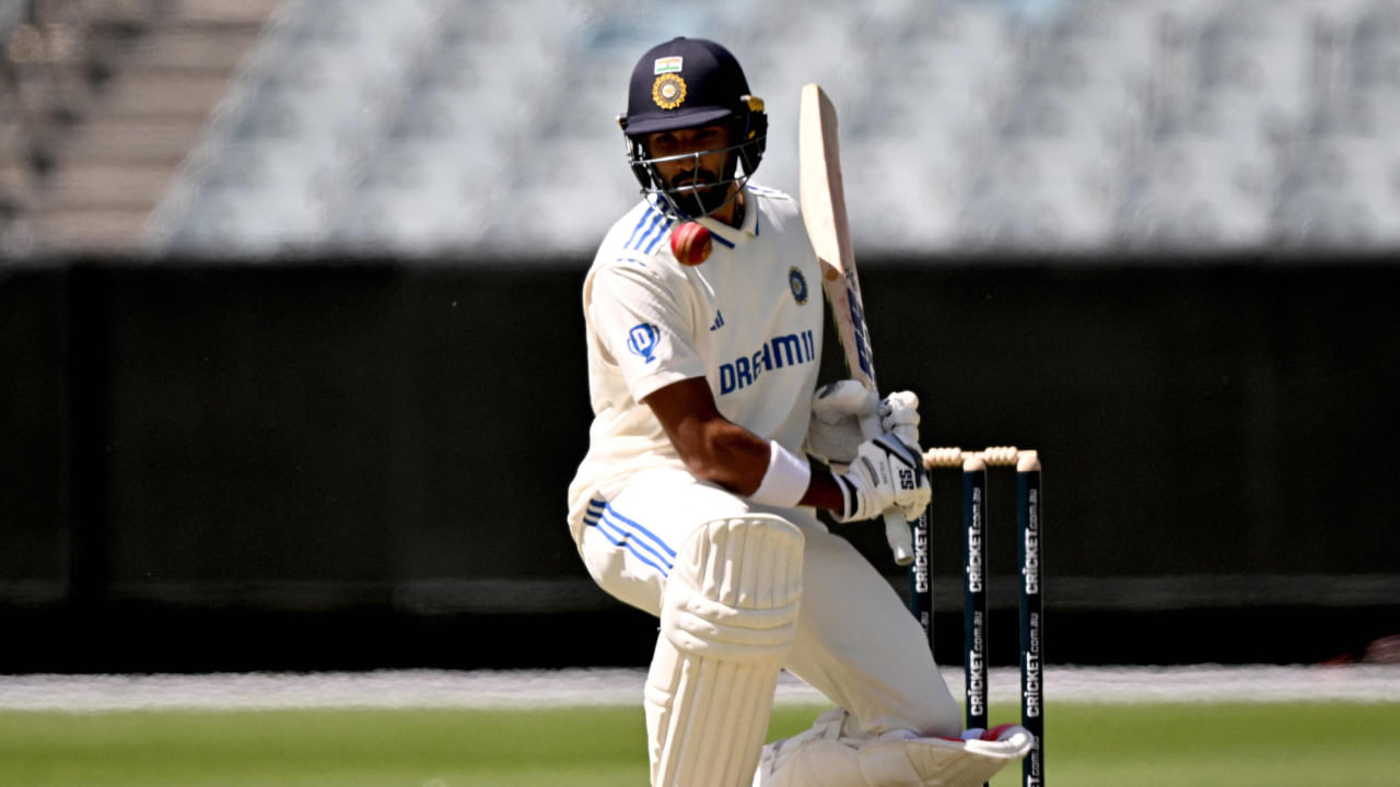 ಇಂಗ್ಲೆಂಡ್ ಪ್ರವಾಸದ ನಂತರ ಕೆಎಲ್ ರಾಹುಲ್ ಯಾವುದೇ ಅಂತರರಾಷ್ಟ್ರೀಯ ಪಂದ್ಯಗಳನ್ನು ಆಡಿಲ್ಲ. ಆಸ್ಟ್ರೇಲಿಯಾ ಎ ವಿರುದ್ಧದ ಎರಡನೇ ಟೆಸ್ಟ್ ಪಂದ್ಯದಲ್ಲಿ ಆಡುವ ಅವಕಾಶ ಅವರಿಗೆ ಸಿಕ್ಕಿತು, ಆದರೆ ಅವರು ಹೆಚ್ಚು ಕಾಲ ಕ್ರೀಸ್‌ನಲ್ಲಿ ಉಳಿಯಲು ಸಾಧ್ಯವಾಗಲಿಲ್ಲ. ಇದಲ್ಲದೆ, ಹಿಂದಿನ ಪಂದ್ಯದಲ್ಲಿ ಅದ್ಭುತ ಶತಕ ಗಳಿಸಿದ್ದ ದೇವದತ್ ಪಡಿಕ್ಕಲ್ ಈ ಬಾರಿ ತಂಡವನ್ನು ನಿರಾಶೆಗೊಳಿಸಿದರು.