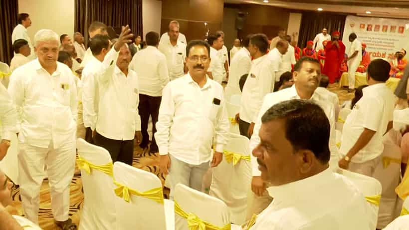 ಹಿಂದೂ ಧರ್ಮ ವರ್ಸಸ್ ಲಿಂಗಾಯತ: ಪಂಚಮಸಾಲಿ ಮುಖಂಡರ ಸಭೆಯಲ್ಲಿ ಜಟಾಪಟಿ