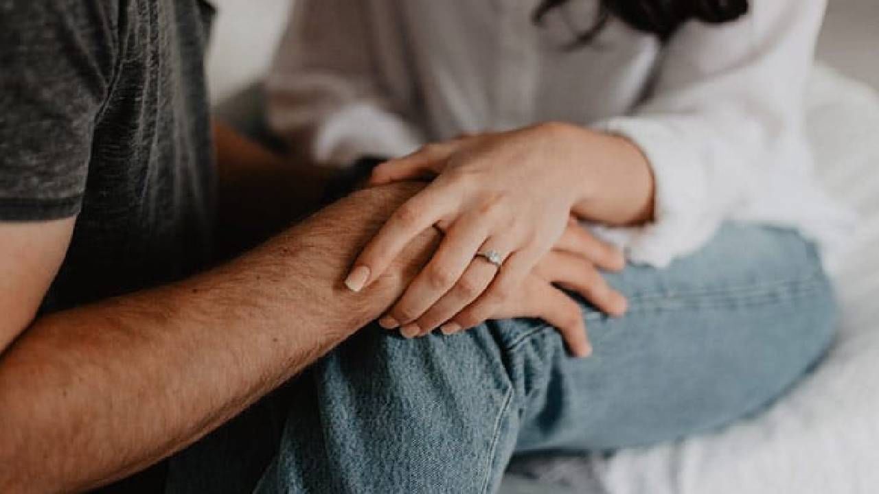 Pitru Paksha: ಪಿತೃ ಪಕ್ಷದಲ್ಲಿ ಗಂಡ ಹೆಂಡತಿ ದೈಹಿಕ ಸಂಬಂಧ ಬೆಳೆಸಬಾರದು ಯಾಕೆ? ಶಾಸ್ತ್ರಗಳು ಹೇಳುವುದೇನು? Pitru Paksha: ಪಿತೃ ಪಕ್ಷದಲ್ಲಿ ಗಂಡ ಹೆಂಡತಿ ದೈಹಿಕ ಸಂಬಂಧ ಬೆಳೆಸಬಾರದು ಯಾಕೆ? ಶಾಸ್ತ್ರಗಳು ಹೇಳುವುದೇನು?