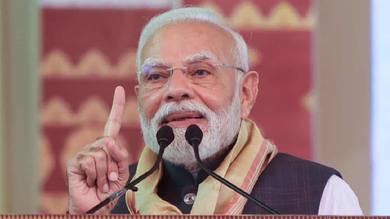 ನೇಪಾಳದ ಪ್ರಧಾನಿ ಸುಶೀಲಾ ಕರ್ಕಿಗೆ ಮೋದಿ ಫೋನ್; ಶಾಂತಿ ಪುನಃಸ್ಥಾಪಿಸಲು ಭಾರತದ ಬೆಂಬಲ ಘೋಷಣೆ