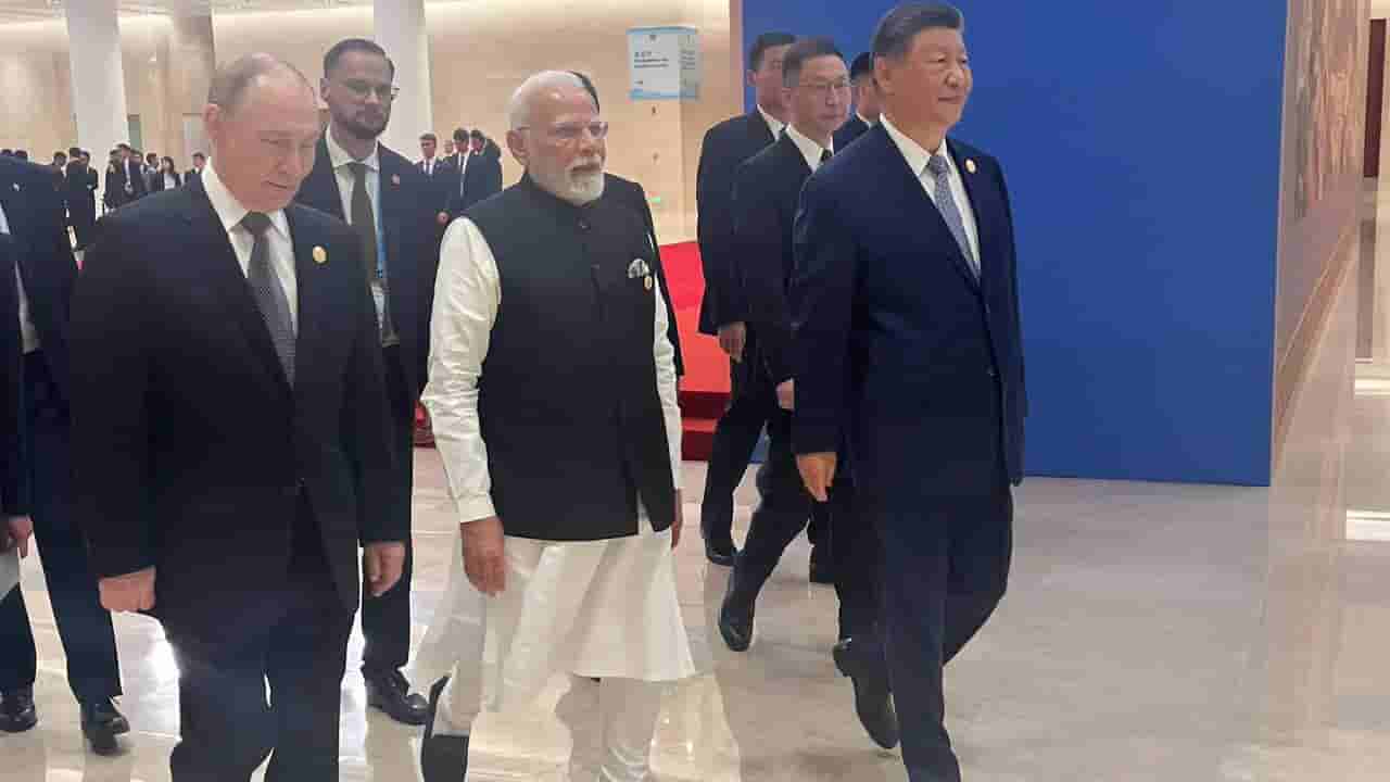 ಕರಾಳ ಚೀನಾಕ್ಕೆ ಭಾರತ, ರಷ್ಯಾ ಬಲಿ; ಸುಂಕದ ಉದ್ವಿಗ್ನತೆಯ ನಡುವೆ ಟ್ರಂಪ್ ಅಸಮಾಧಾನ