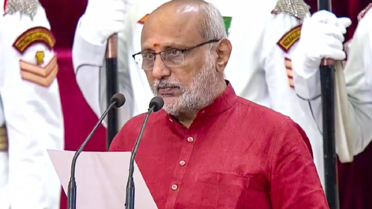 CP Radhakrishnan Takes Oath: ಭಾರತದ 15ನೇ ಉಪರಾಷ್ಟ್ರಪತಿಯಾಗಿ ಪ್ರಮಾಣವಚನ ಸ್ವೀಕರಿಸಿದ ಸಿಪಿ ರಾಧಾಕೃಷ್ಣನ್