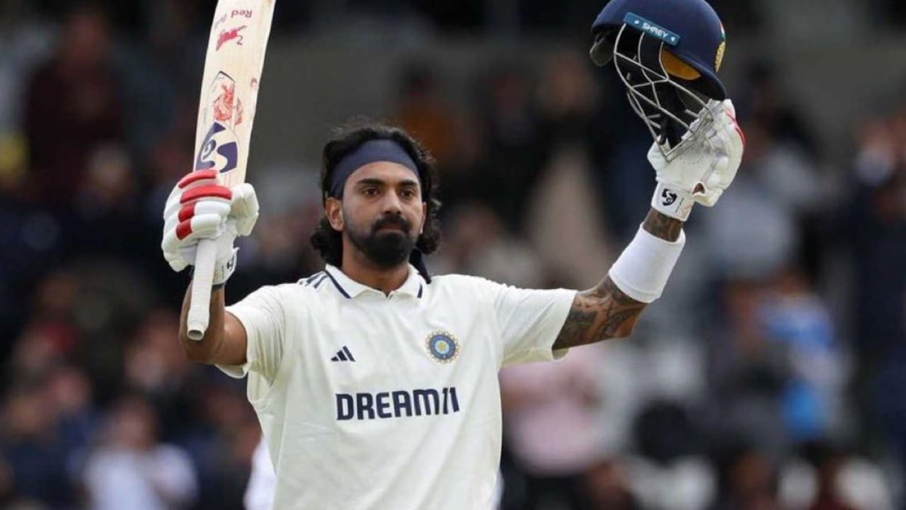 ಕೇವಲ 138 ಎಸೆತಗಳಲ್ಲಿ 12 ಬೌಂಡರಿಗಳೊಂದಿಗೆ ತಮ್ಮ ಶತಕವನ್ನು ಪೂರೈಸಿದ ಕೆಎಲ್ ರಾಹುಲ್ ಇದು ಅವರ ಪ್ರಥಮ ದರ್ಜೆ ವೃತ್ತಿಜೀವನದ 22 ನೇ ಶತಕವಾಗಿದೆ. ವೆಸ್ಟ್ ಇಂಡೀಸ್ ವಿರುದ್ಧದ ಟೆಸ್ಟ್ ಸರಣಿಗೆ ಮುಂಚಿತವಾಗಿ ರಾಹುಲ್ ಶತಕದ ಇನ್ನಿಂಗ್ಸ್ ಆಡಿರುವುದು ಟೀಂ ಇಂಡಿಯಾಕ್ಕೆ ಆನೆಬಲ ತಂದಿದೆ.