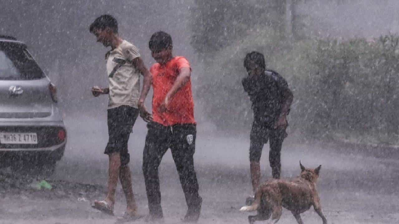Karnataka Rains: ಉತ್ತರ ಕರ್ನಾಟಕ ಭಾಗಗಳಲ್ಲಿ ಮಳೆ ಚುರುಕು, ಸೆ.24ರಿಂದ ರಾಜ್ಯಾದ್ಯಂತ ಹೆಚ್ಚಲಿದೆ ಮಳೆ