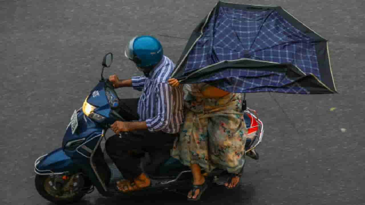 Karnataka Rains: ಮುಂದಿನ 2 ದಿನಗಳ ಕಾಲ ಕರ್ನಾಟಕದ ಉತ್ತರ ಒಳನಾಡಿನ 8 ಜಿಲ್ಲೆಗಳಲ್ಲಿ ಭಾರಿ ಮಳೆ