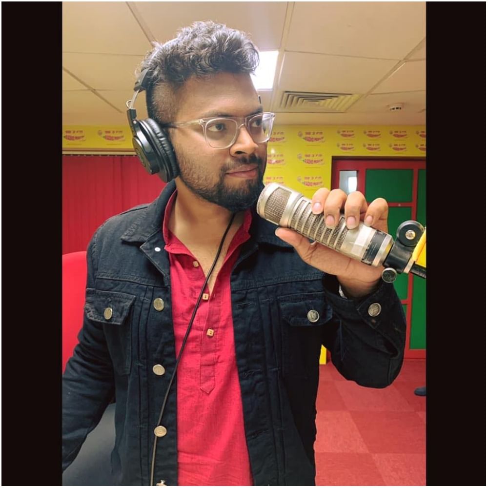 ಬಿಗ್ ಬಾಸ್' ಮನೆ ಪ್ರವೇಶಿಸಿದ 19 ಸ್ಪರ್ಧಿಗಳ ಫೋಟೋ, ಹೆಸರು, ವಿವರ ಇಲ್ಲಿದೆ - Kannada News | Bigg Boss Kannada season 12 Full Contestants Name Photos And Details | TV9 Kannada