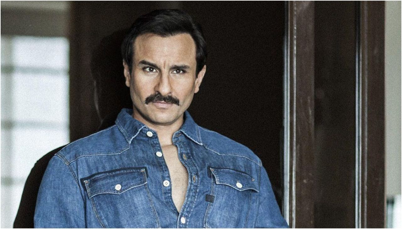 ಸಾವಿರ ರೂಪಾಯಿಗೆ ನಿರ್ಮಾಪಕಿಗೆ 10 ಬಾರಿ ಕಿಸ್ ಮಾಡಿದ್ದ ಸೈಫ್ ಅಲಿ ಖಾನ್ ಸಾವಿರ ರೂಪಾಯಿಗೆ ನಿರ್ಮಾಪಕಿಗೆ 10 ಬಾರಿ ಕಿಸ್ ಮಾಡಿದ್ದ ಸೈಫ್ ಅಲಿ ಖಾನ್