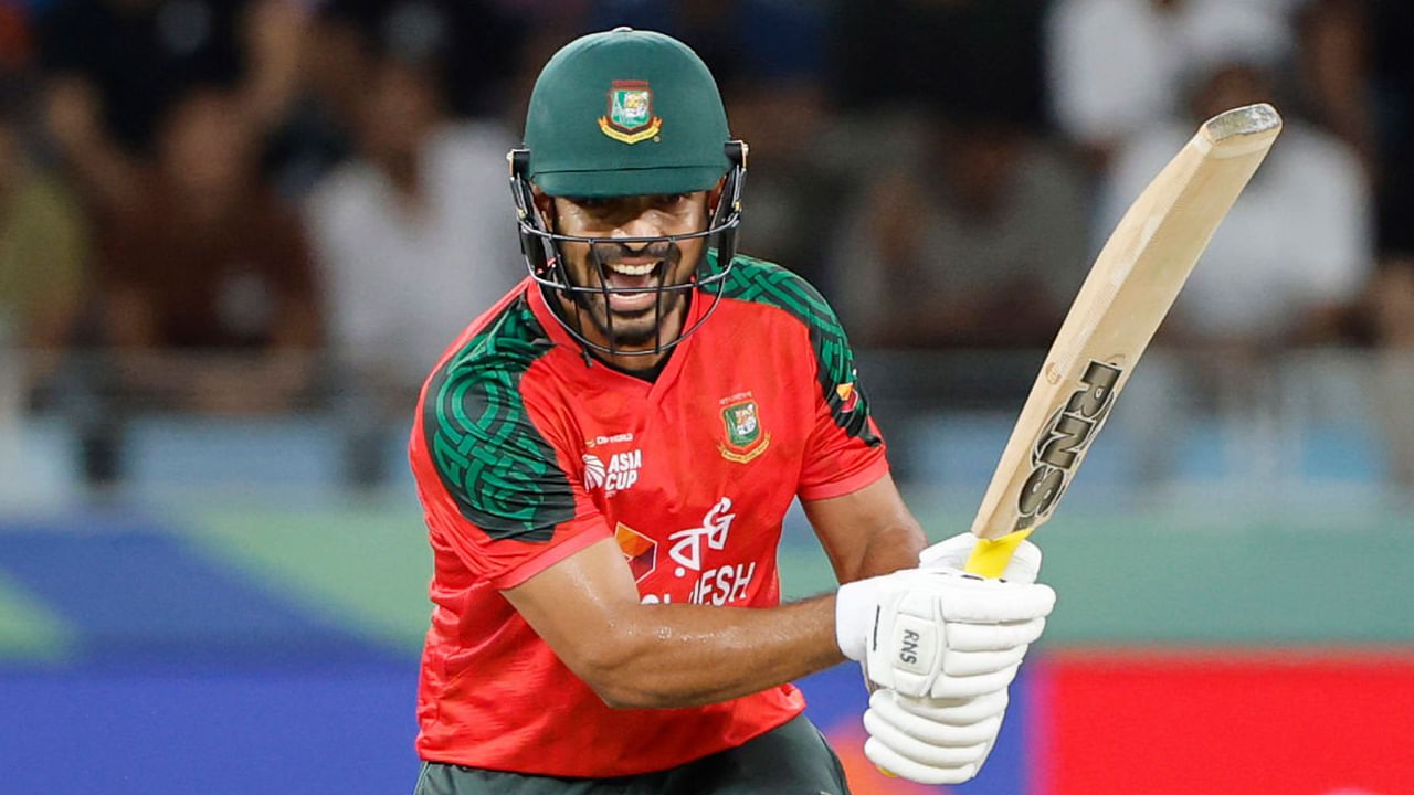 ದುಬೈನಲ್ಲಿ ನಡೆದ ಏಷ್ಯಾಕಪ್ ಟೂರ್ನಿಯ 16ನೇ ಪಂದ್ಯದಲ್ಲಿ ಮೊದಲು ಬ್ಯಾಟ್ ಮಾಡಿದ ಭಾರತ ತಂಡವು 20 ಓವರ್ಗಳಲ್ಲಿ 168 ರನ್ ಕಲೆಹಾಕಿದ್ದರು. ಈ ಗುರಿ ಬೆನ್ನತ್ತಲು ಬಾಂಗ್ಲಾದೇಶ್ ಪರ ಆರಂಭಿಕರಾಗಿ ಸೈಫ್ ಹಸನ್ ಹಾಗೂ ತಂಝಿದ್ ಹಸನ್ ಕಣಕ್ಕಿಳಿದಿದ್ದರು.