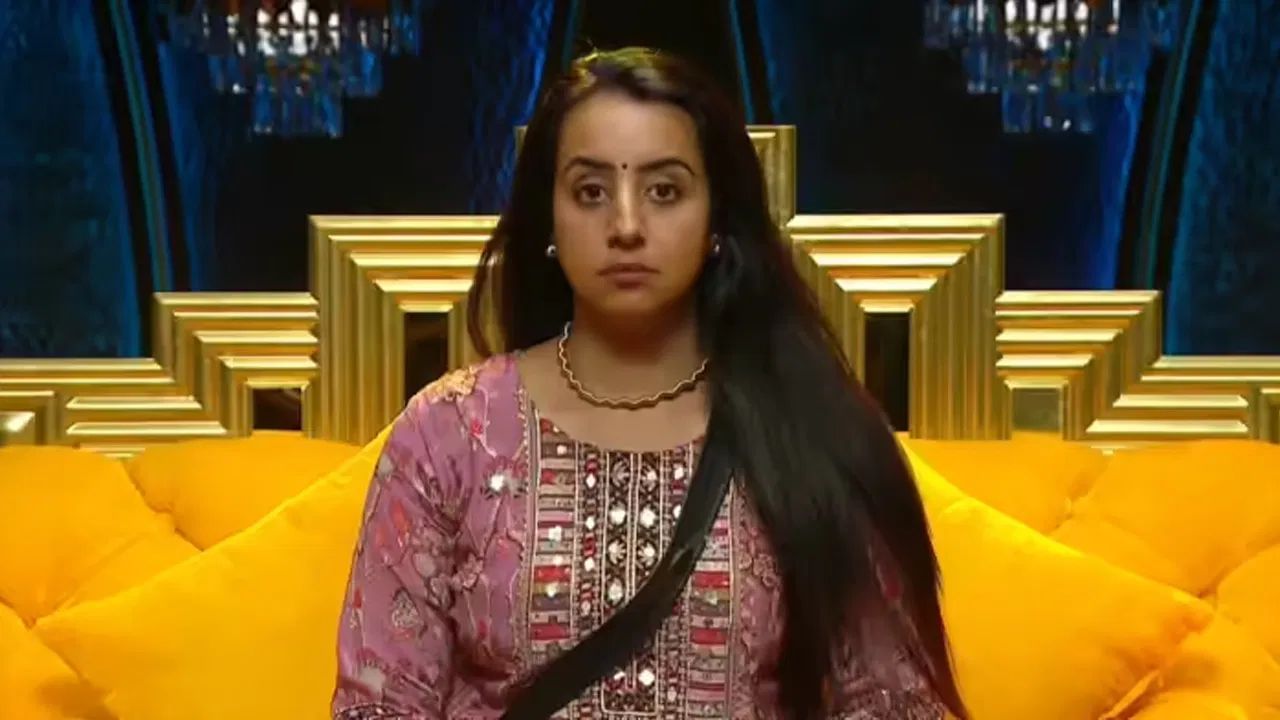 ಸಂಜನಾ ಆಟವನ್ನು ಕೊಂಡಾಡಿದ ಬಿಗ್ಬಾಸ್, ನೀಡಿದ್ದಾರೆ ವಿಶೇಷ ಪವರ್ ಸಂಜನಾ ಆಟವನ್ನು ಕೊಂಡಾಡಿದ ಬಿಗ್ಬಾಸ್, ನೀಡಿದ್ದಾರೆ ವಿಶೇಷ ಪವರ್