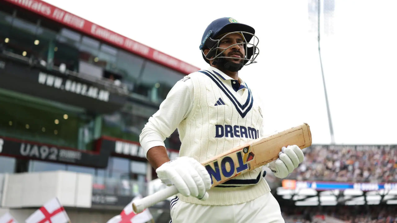 ಪಶ್ಚಿಮ ವಲಯ ಸಂಭಾವ್ಯ ಪ್ಲೇಯಿಂಗ್ 11: ಯಶಸ್ವಿ ಜೈಸ್ವಾಲ್, ಹಾರ್ವಿಕ್ ದೇಸಾಯಿ, ರುತುರಾಜ್ ಗಾಯಕ್ವಾಡ್, ಶ್ರೇಯಸ್ ಅಯ್ಯರ್, ಶಿವಾಲಿಕ್ ಶರ್ಮಾ, ಜಯಮೀತ್ ಪಟೇಲ್, ಶಾರ್ದೂಲ್ ಠಾಕೂರ್ (ನಾಯಕ), ಶಮ್ಸ್ ಮುಲಾನಿ, ತನುಷ್ ಕೋಟ್ಯಾನ್, ತುಷಾರ್ ದೇಶಪಾಂಡೆ, ಧರ್ಮೇಂದ್ರಸಿನ್ಹ್ ಜಡೇಜಾ/ಅರ್ಜಾನ್ ನಾಗ್ವಾಸ್ವಾಲಾ