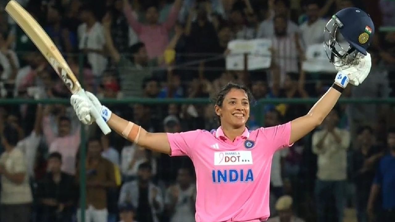 ಹಾಗೆಯೇ ದೆಹಲಿಯಲ್ಲಿ ಸಿಡಿಸಿದ ಶತಕದೊಂದಿಗೆ ಆಸ್ಟ್ರೇಲಿಯಾ ವಿರುದ್ಧ ಮಹಿಳಾ ಏಕದಿನ ಕ್ರಿಕೆಟ್​ನಲ್ಲಿ ಅತ್ಯಧಿಕ ಸೆಂಚುರಿ ಸಿಡಿಸಿದ ಆಟಗಾರ್ತಿ ಎಂಬ ಹೆಗ್ಗಳಿಕೆಯನ್ನೂ ಸಹ ಸ್ಮೃತಿ ತಮ್ಮದಾಗಿಸಿಕೊಂಡಿದ್ದಾರೆ. ಸ್ಮೃತಿ ಮಂಧಾನ ಆಸೀಸ್ ವಿರುದ್ಧ ಈವರೆಗೆ 4 ಸೆಂಚುರಿ ಬಾರಿಸಿದ್ದಾರೆ.