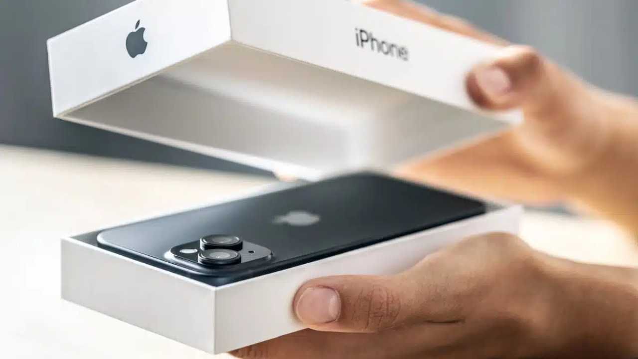 Tech Tips: 2025ರಲ್ಲಿ ಫೋನ್ ಖರೀದಿಸುವ ಮೊದಲು ಏನೆಲ್ಲ ಗಮನಿಸಬೇಕೆಂದು ನಿಮಗೆ ತಿಳಿದಿದೆಯೇ? Tech Tips: 2025ರಲ್ಲಿ ಫೋನ್ ಖರೀದಿಸುವ ಮೊದಲು ಏನೆಲ್ಲ ಗಮನಿಸಬೇಕೆಂದು ನಿಮಗೆ ತಿಳಿದಿದೆಯೇ?