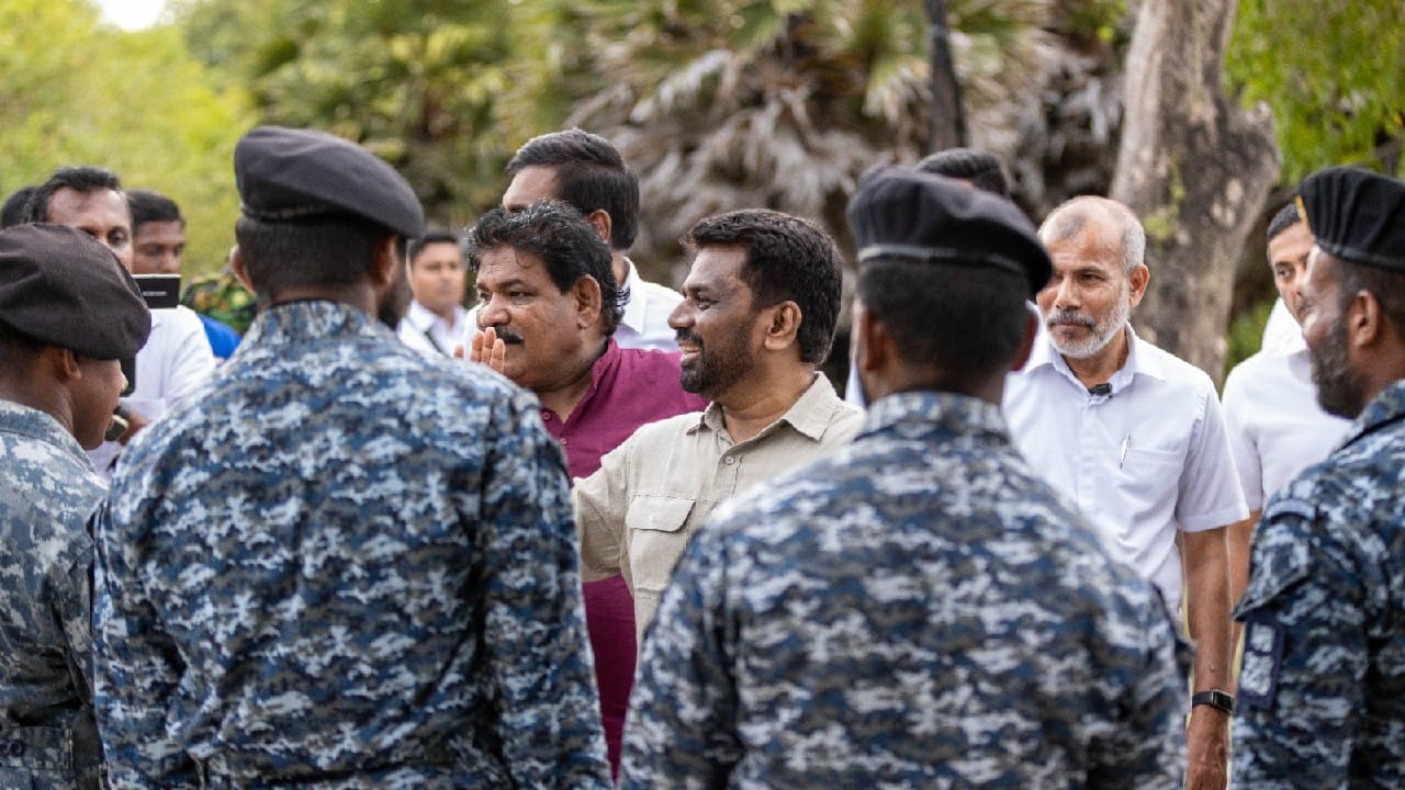 ಶ್ರೀಲಂಕಾದ ಹಕ್ಕನ್ನು ಒತ್ತಿ ಹೇಳಿದ ಅಧ್ಯಕ್ಷ, "ಕಚ್ಚತೀವು ನಮ್ಮ ದೇಶದ ಅವಿಭಾಜ್ಯ ಅಂಗ. ನಾವು ನಮ್ಮ ಸಮುದ್ರಗಳನ್ನು ವಿದೇಶಿ ಅತಿಕ್ರಮಣದಿಂದ ರಕ್ಷಿಸಬೇಕು. ನಮ್ಮ ಮೀನುಗಾರರಿಗೆ ದ್ವೀಪವು ಅತ್ಯಗತ್ಯ. ಇದರ ಬಗ್ಗೆ ಚರ್ಚೆ ನಡೆದಿದೆ. ಆದರೆ ಭವಿಷ್ಯದ ಪೀಳಿಗೆಗೆ ನಮ್ಮ ಭೂಮಿ, ನಮ್ಮ ದ್ವೀಪಗಳು, ನಮ್ಮ ನೀರು ಮತ್ತು ನಮ್ಮ ಆಕಾಶವನ್ನು ರಕ್ಷಿಸುವುದು ನನ್ನ ಕರ್ತವ್ಯ" ಎಂದು ಘೋಷಿಸಿದರು.