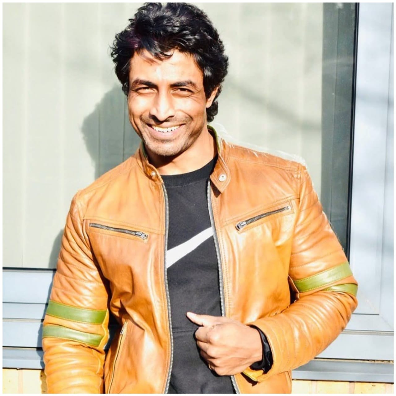 ಉಪೇಂದ್ರ ನಟನೆಯ ‘ಉಪ್ಪಿ 2’ ಚಿತ್ರದಲ್ಲಿ ಒಂದು ಸೈಡ್ ಕ್ಯಾರೆಕ್ಟರ್​ನಲ್ಲಿ ಕಾಣಿಸಿಕೊಂಡಿದ್ದ ಸುರೇಶ್ ಕುಮಾರ್ ಹೆಸರಿನ ಕೋಲಾರ ಮೂಲದ ವ್ಯಕ್ತಿ ಅಮೆರಿಕದಲ್ಲಿ ಸಂಭವಿಸಿದ ಕಾರು ಅಪಘಾತದಲ್ಲಿ ಮೃತಪಟ್ಟಿದ್ದಾರೆ. ಈ ವಿಚಾರ ಅವರ ಕುಟುಂಬಕ್ಕೆ ಶಾಕ್ ತಂದಿದೆ.