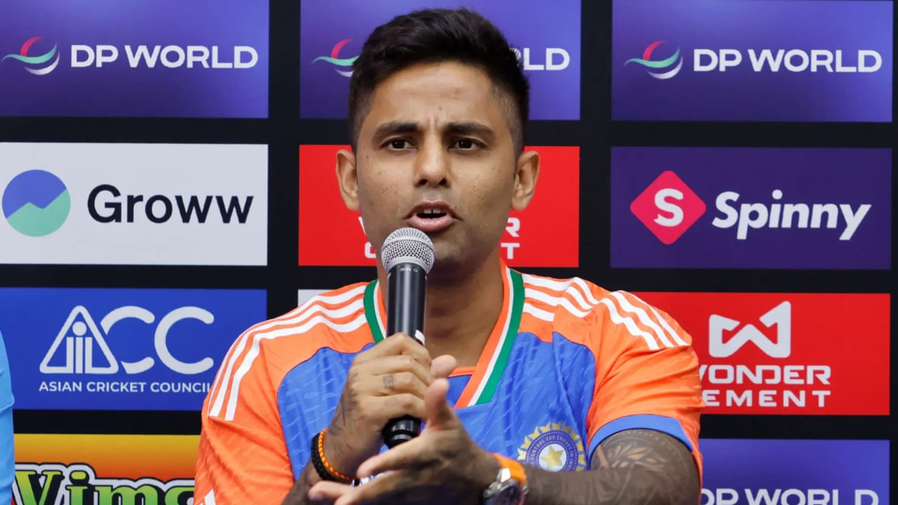 Asia Cup 2025: ಟೀಂ ಇಂಡಿಯಾ ನಾಯಕ ಸೂರ್ಯಕುಮಾರ್ಗೆ ದಂಡ Asia Cup 2025: ಟೀಂ ಇಂಡಿಯಾ ನಾಯಕ ಸೂರ್ಯಕುಮಾರ್ಗೆ ದಂಡ