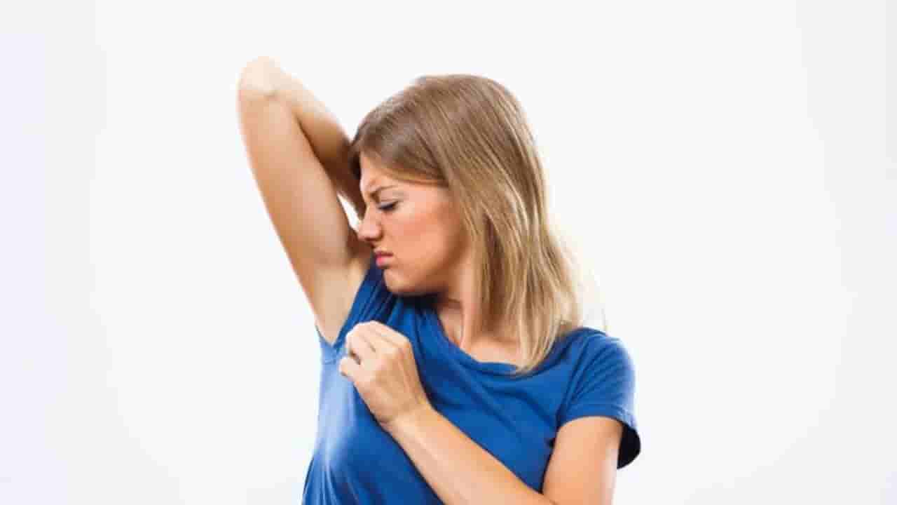 ಬೆವರಿನ ವಾಸನೆ ಹೋಗಲಾಡಿಸಲು ಈ 20 ರೂಪಾಯಿ ವಸ್ತುವನ್ನು ಬಳಸಿ