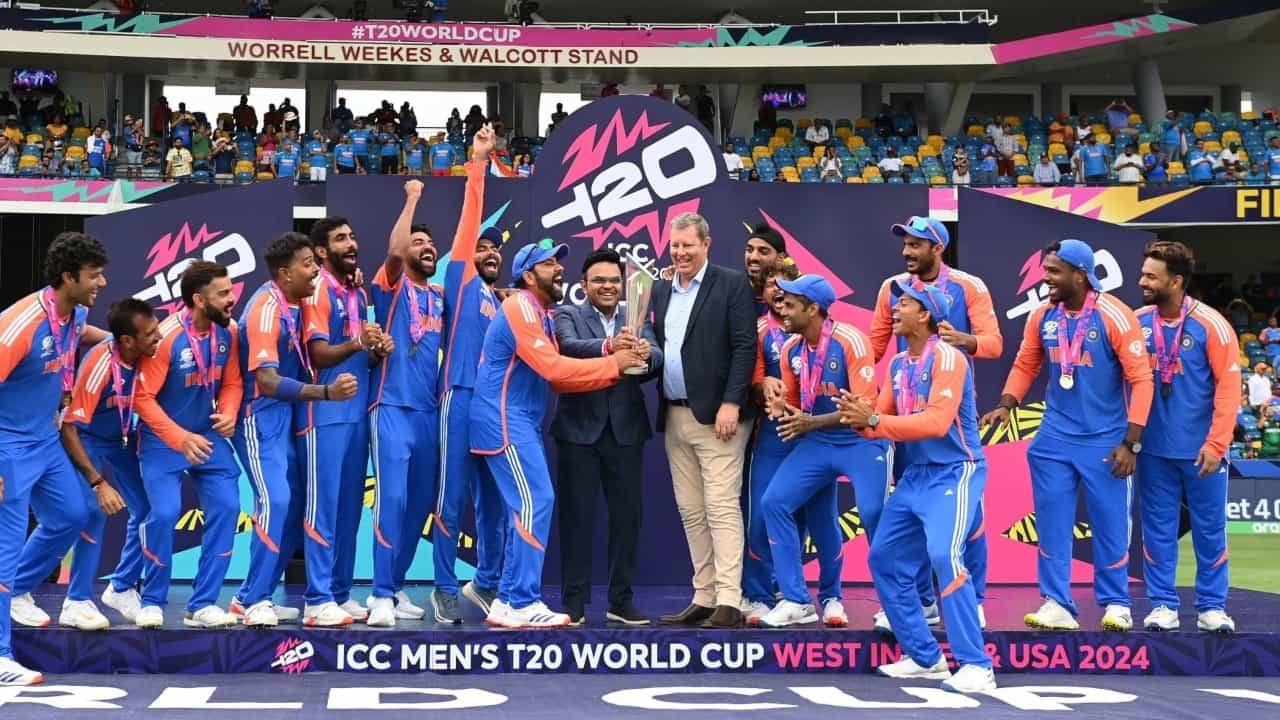 T20 World Cup 2026: 2026 ರ ಟಿ20 ವಿಶ್ವಕಪ್ಗೆ ದಿನಾಂಕ ನಿಗದಿ; ಫೈನಲ್ ಆತಿಥ್ಯ ಕೈಜಾರುವ ಭಯದಲ್ಲಿ ಭಾರತ T20 World Cup 2026: 2026 ರ ಟಿ20 ವಿಶ್ವಕಪ್ಗೆ ದಿನಾಂಕ ನಿಗದಿ; ಫೈನಲ್ ಆತಿಥ್ಯ ಕೈಜಾರುವ ಭಯದಲ್ಲಿ ಭಾರತ