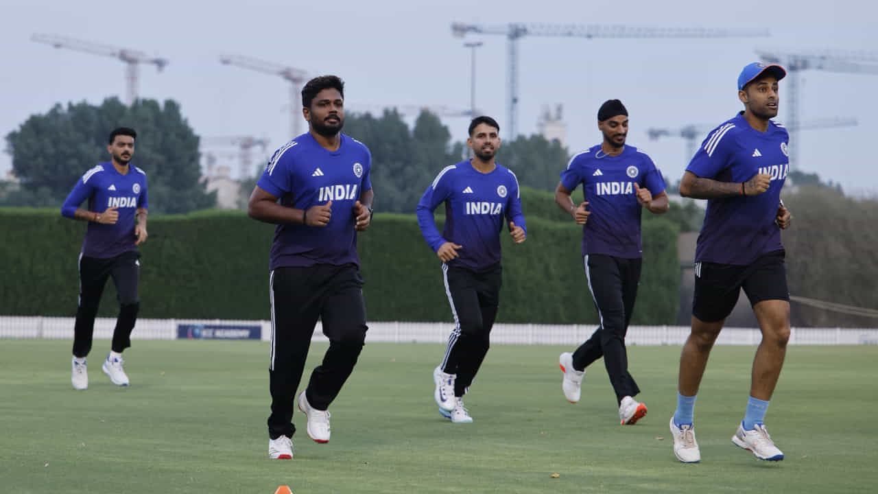 Asia Cup 2025: ಅಭ್ಯಾಸಕ್ಕೆ ಟೀಂ ಇಂಡಿಯಾದ 6 ಆಟಗಾರರು ಗೈರು; ತಂಡದಲ್ಲಿ ಎಷ್ಟು ಬದಲಾವಣೆ? Asia Cup 2025: ಅಭ್ಯಾಸಕ್ಕೆ ಟೀಂ ಇಂಡಿಯಾದ 6 ಆಟಗಾರರು ಗೈರು; ತಂಡದಲ್ಲಿ ಎಷ್ಟು ಬದಲಾವಣೆ?
