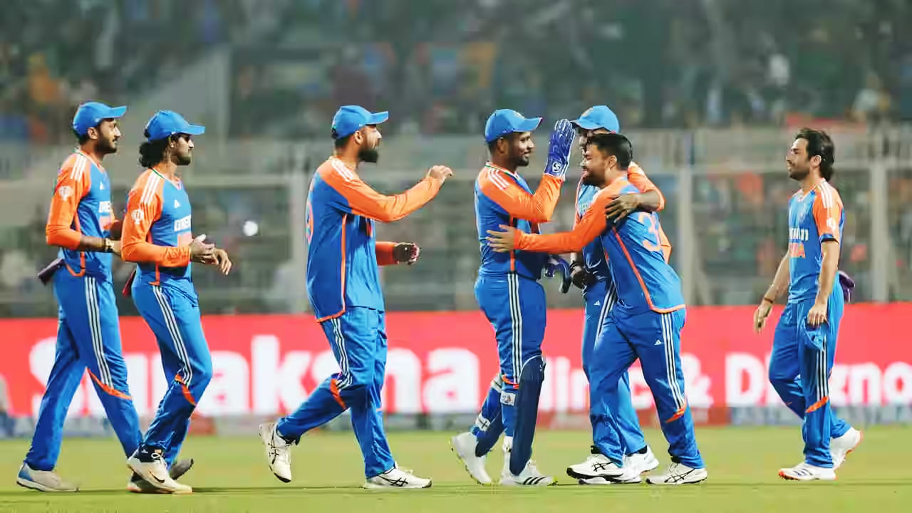 ಈ ಬಾರಿಯ ಟೂರ್ನಿಯಲ್ಲಿ 7 ಜಯ ಸಾಧಿಸುವುದರೊಂದಿಗೆ ಏಷ್ಯಾಕಪ್​ನಲ್ಲಿನ ಟೀಮ್ ಇಂಡಿಯಾದ ಗೆಲುವು ಅರ್ಧಶತಕ ಮುಟ್ಟಿದೆ. ಈ ಮೂಲಕ ಏಷ್ಯಾಕಪ್ ಇತಿಹಾಸದಲ್ಲೇ 50 ಗೆಲುವು ದಾಖಲಿಸಿದ ಮೊದಲ ತಂಡವೆಂಬ ಭರ್ಜರಿ ದಾಖಲೆಯೊಂದನ್ನು ಭಾರತ ತಂಡ ತನ್ನದಾಗಿಸಿಕೊಂಡಿದೆ.