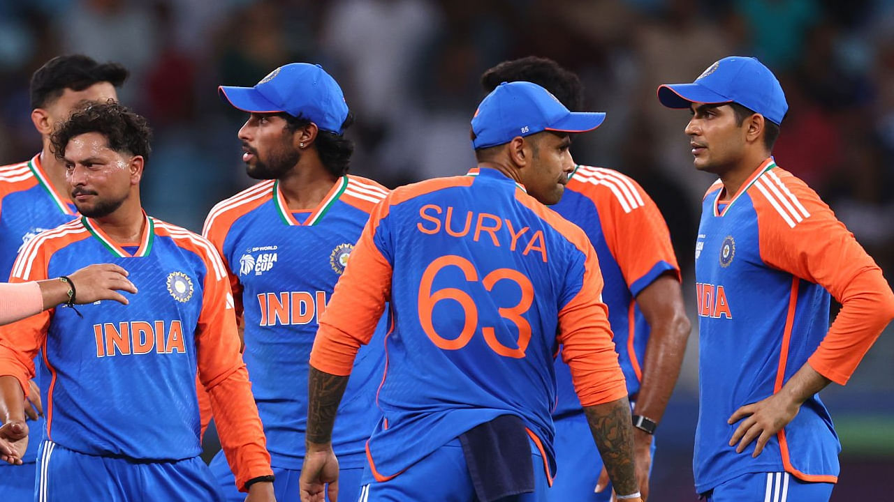 ಇದರೊಂದಿಗೆ ಟಿ20 ಕ್ರಿಕೆಟ್ ಇತಿಹಾಸದಲ್ಲೇ ಇನಿಂಗ್ಸ್ವೊಂದರಲ್ಲಿ ಅತೀ ಹೆಚ್ಚು ಬಾರಿ ಜೀವದಾನ ಪಡೆದ ಬ್ಯಾಟರ್ ಎಂಬ ದಾಖಲೆ ಸೈಫ್ ಹಸನ್ ಹೆಸರಿಗೆ ಸೇರ್ಪಡೆಯಾಗಿದೆ. ಇತ್ತ ಇನಿಂಗ್ಸ್ವೊಂದರಲ್ಲಿ ಒಬ್ಬನೇ ಬ್ಯಾಟರ್ನ ಅತೀ ಹೆಚ್ಚು ಕ್ಯಾಚ್ ಕೈಚೆಲ್ಲಿದ ಕಳಪೆ ದಾಖಲೆಯೊಂದು ಟೀಮ್ ಇಂಡಿಯಾ ಪಾಲಾಗಿದೆ.