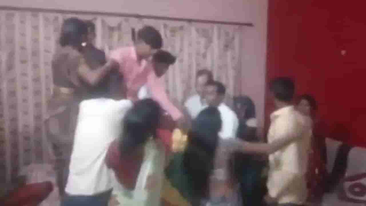 Viral: ಸಮೋಸ ತರಲು ನಿರಾಕರಿಸಿದ ಪತಿ, ಕೋಪದಲ್ಲಿ ಥಳಿಸಿ ಹಲ್ಲೆಗೆ ಯತ್ನಿಸಿದ ಪತ್ನಿ