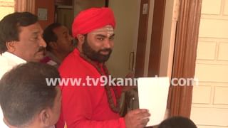 ಮೊಮ್ಮಗನ ಧವನ್ ಜತೆ ಡೊಳ್ಳು ಬಾರಿಸಿದ ಸಿಎಂ ಸಿದ್ದರಾಮಯ್ಯ: ಕನಕೋತ್ಸವ ಕಾರ್ಯಕ್ರಮಕ್ಕೆ ಚಾಲನೆ