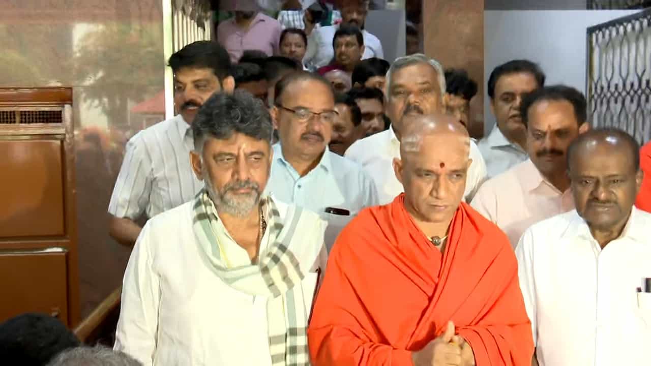 ಜಾತಿ ಗಣತಿ 45 ದಿನ ಮುಂದೂಡಲು ನಿರ್ಮಲಾನಂದನಾಥಶ್ರೀ ಆಗ್ರಹ: ಕೊಟ್ಟ ಕಾರಣ ಇಲ್ಲಿದೆ