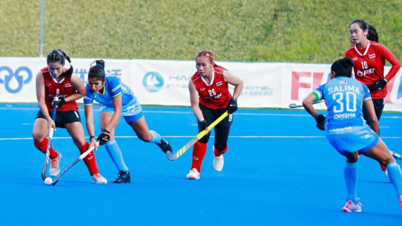 Asia Cup 2025: ಥೈಲ್ಯಾಂಡ್ ವಿರುದ್ಧ ಏಕಪಕ್ಷೀಯ ಗೆಲುವು ದಾಖಲಿಸಿದ ಭಾರತ ಮಹಿಳಾ ಹಾಕಿ ತಂಡ Asia Cup 2025: ಥೈಲ್ಯಾಂಡ್ ವಿರುದ್ಧ ಏಕಪಕ್ಷೀಯ ಗೆಲುವು ದಾಖಲಿಸಿದ ಭಾರತ ಮಹಿಳಾ ಹಾಕಿ ತಂಡ