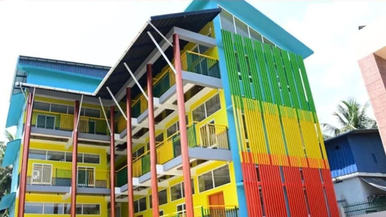 ಖಾಸಗಿ ಶಾಲೆಗಳಿಗೆ ಸೆಡ್ಡು ಹೊಡೆಯುವಂತಿದೆ ಕೇರಳದ ಸುಸಜ್ಜಿತ ಹವಾನಿಯಂತ್ರಿತ ಈ ಸರ್ಕಾರಿ ಶಾಲೆ