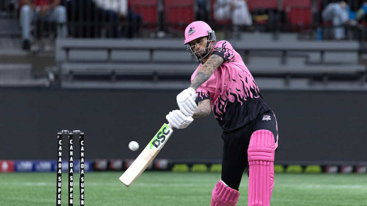 Canada T10: ಬೌಂಡರಿ, ಸಿಕ್ಸರ್‌ಗಳಿಂದಲೇ 80 ರನ್ ಚಚ್ಚಿದ ಅಲೆಕ್ಸ್ ಹೇಲ್ಸ್