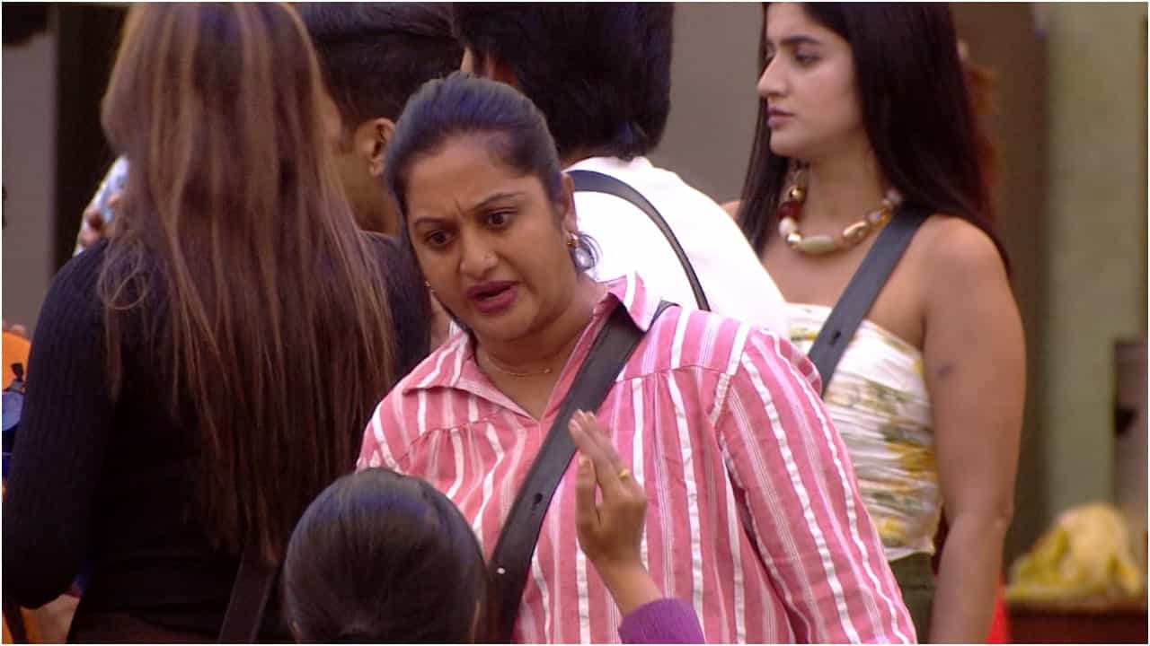 ಬಿಗ್ ಬಾಸ್ ಮನೆಯಿಂದ ಶೀಘ್ರವೇ ಅಶ್ವಿನಿ ಗೌಡ ಹೊರಕ್ಕೆ? ನಡೆಯಲಿದೆ ಪೊಲೀಸ್ ವಿಚಾರಣೆ