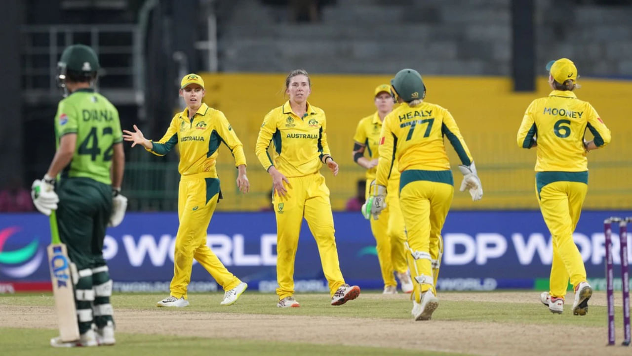 World Cup 2025: 107 ರನ್ಗಳಿಂದ ಸೋತು ಸೆಮಿಫೈನಲ್ ರೇಸ್ನಿಂದ ಹೊರಬಿದ್ದ ಪಾಕಿಸ್ತಾನ World Cup 2025: 107 ರನ್ಗಳಿಂದ ಸೋತು ಸೆಮಿಫೈನಲ್ ರೇಸ್ನಿಂದ ಹೊರಬಿದ್ದ ಪಾಕಿಸ್ತಾನ