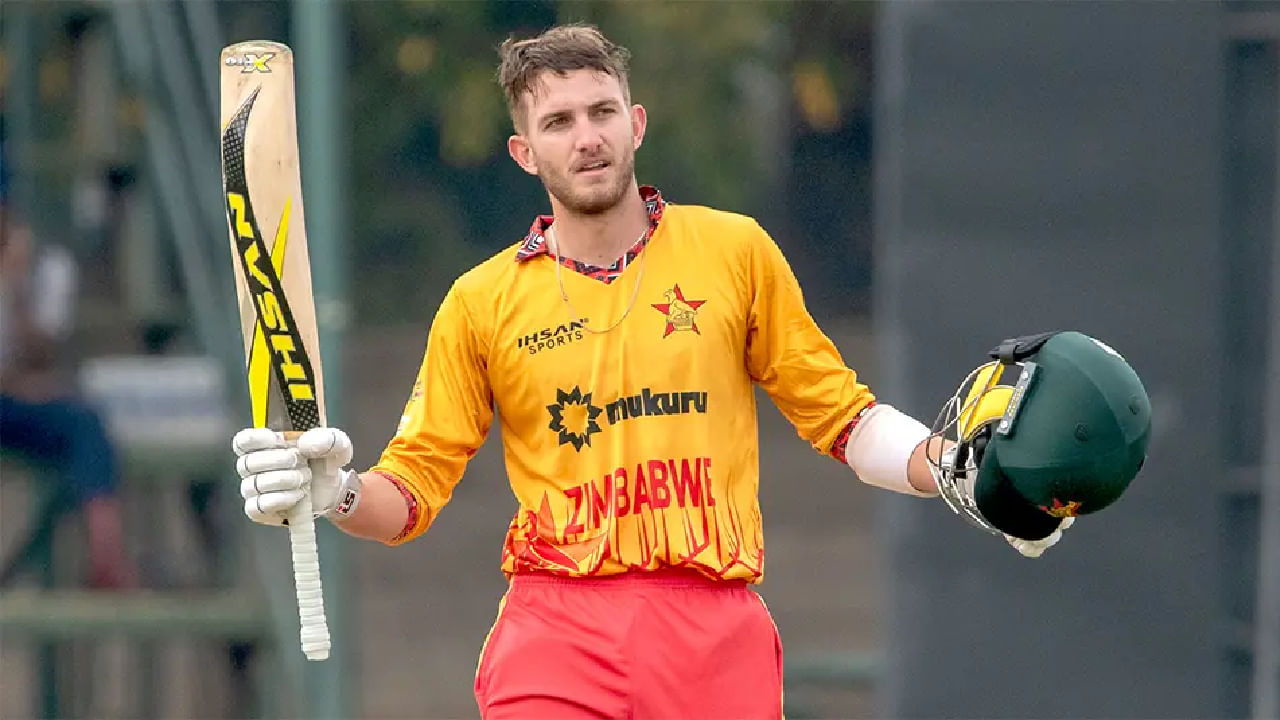 ಅಂತಾರಾಷ್ಟ್ರೀಯ ಕ್ರಿಕೆಟ್ನಲ್ಲಿ ಹೊಸ ವಿಶ್ವ ದಾಖಲೆ ನಿರ್ಮಾಣವಾಗಿದೆ. ಈ ಭರ್ಜರಿ ದಾಖಲೆ ನಿರ್ಮಿಸಿರುವುದು ಝಿಂಬಾಬ್ವೆಯ ಬ್ರಿಯಾನ್ ಬೆನ್ನೆಟ್ (Brian Bennett). ಹರಾರೆಯಲ್ಲಿ ನಡೆದ ಟಿ20 ವಿಶ್ವಕಪ್ನ ಅರ್ಹತಾ ಪಂದ್ಯದಲ್ಲಿ ಭರ್ಜರಿ ಶತಕ ಸಿಡಿಸುವ ಮೂಲಕ ಬ್ರಿಯಾನ್ ಈ ವಿಶೇಷ ವಿಶ್ವ ದಾಖಲೆ ನಿರ್ಮಿಸಿದ್ದಾರೆ.