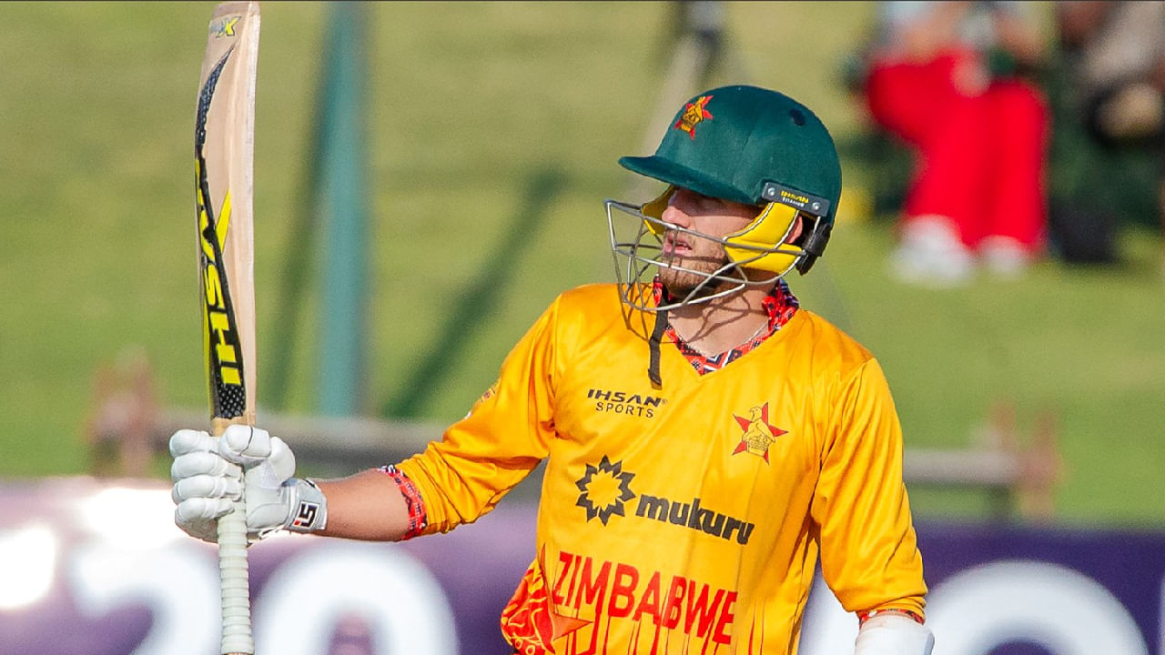 ತಾಂಝನಿಯ ವಿರುದ್ಧದ ಈ ಪಂದ್ಯದಲ್ಲಿ ಮೊದಲು ಬ್ಯಾಟ್ ಮಾಡಿದ ಝಿಂಬಾಬ್ವೆ ಪರ ಆರಂಭಿಕನಾಗಿ ಕಣಕ್ಕಿಳಿದ ಬ್ರಿಯಾನ್ ಬೆನ್ನೆಟ್ ಭರ್ಜರಿ ಬ್ಯಾಟಿಂಗ್ ಪ್ರದರ್ಶಿಸಿದ್ದರು. ಆಕ್ರಮಣಕಾರಿ ಬ್ಯಾಟಿಂಗ್ ಗೆ ಒತ್ತು ನೀಡಿದ್ದ ಬ್ರಿಯಾನ್ 60 ಎಸೆತಗಳಲ್ಲಿ 2 ಸಿಕ್ಸ್ ಹಾಗೂ 15 ಫೋರ್ ಗಳೊಂದಿಗೆ 111 ಬಾರಿಸಿದ್ದಾರೆ.