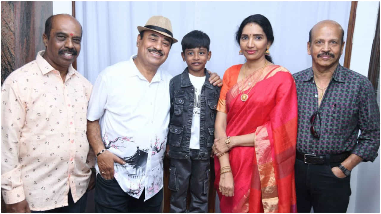 ಸಿನಿಮಾ ಆಗುತ್ತಿದೆ ಚಿಂದಿ ಆಯುವ ಮಹಿಳೆಯ ಕಥೆ: ‘ಬೀದಿ ಬದುಕು’ ಟ್ರೇಲರ್ ರಿಲೀಸ್ ಸಿನಿಮಾ ಆಗುತ್ತಿದೆ ಚಿಂದಿ ಆಯುವ ಮಹಿಳೆಯ ಕಥೆ: ‘ಬೀದಿ ಬದುಕು’ ಟ್ರೇಲರ್ ರಿಲೀಸ್