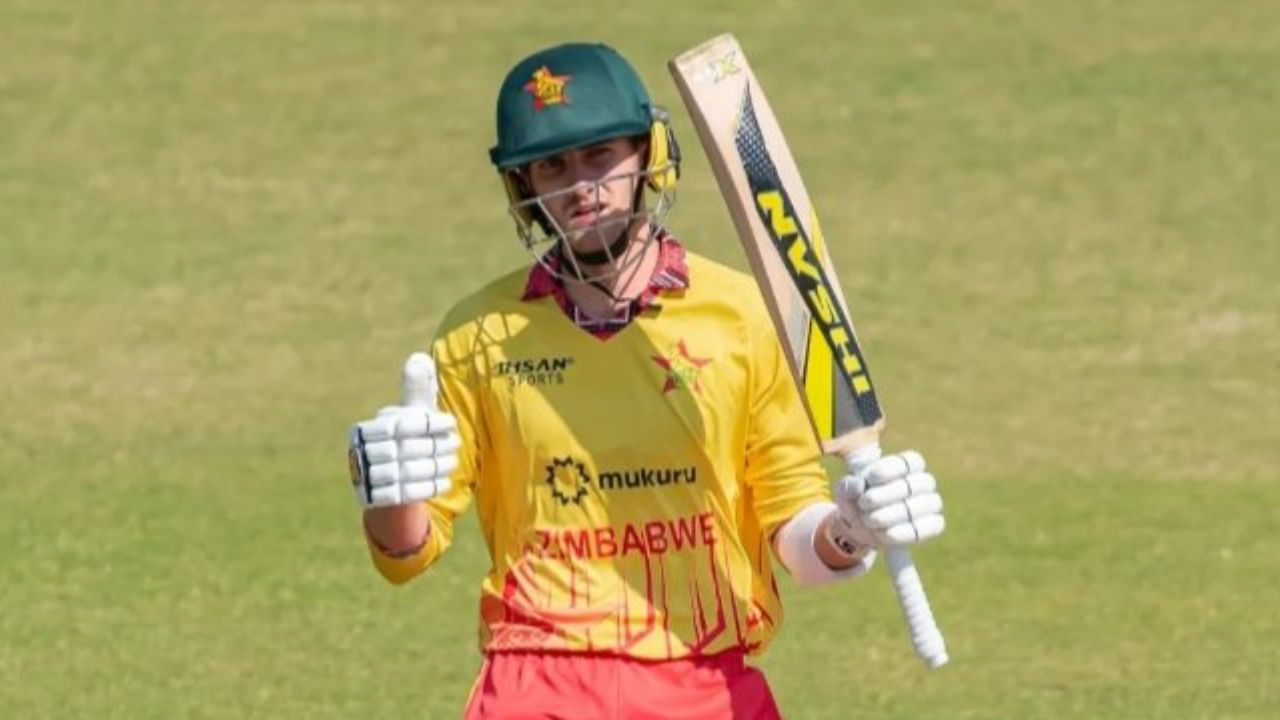 ಜಿಂಬಾಬ್ವೆಯ 21 ವರ್ಷದ ಬ್ಯಾಟ್ಸ್‌ಮನ್ ಬ್ರಿಯಾನ್ ಬೆನೆಟ್ 72 ಗಂಟೆಗಳಲ್ಲಿ ಎರಡನೇ ವಿಶ್ವ ದಾಖಲೆಯನ್ನು ಸೃಷ್ಟಿಸಿದ್ದಾರೆ. ಸೆಪ್ಟೆಂಬರ್ 30 ರಂದು ನಡೆದಿದ್ದ ಪಂದ್ಯದಲ್ಲಿ ಶತಕ ಬಾರಿಸುವ ಮೂಲಕ ಮೂರು ಸ್ವರೂಪಗಳಲ್ಲಿ ಶತಕ ಗಳಿಸಿದ ವಿಶ್ವದ ಅತ್ಯಂತ ಕಿರಿಯ ಬ್ಯಾಟ್ಸ್‌ಮನ್ ಎಂಬ ದಾಖಲೆ ಬರೆದಿದ್ದ ಬೆನೆಟ್, ಇದೀಗ ಕೀನ್ಯಾ ವಿರುದ್ಧದ ಟಿ20 ವಿಶ್ವಕಪ್ 2026 ರ ಅರ್ಹತಾ ಪಂದ್ಯದಲ್ಲಿ ಮತ್ತೊಂದು ದೊಡ್ಡ ದಾಖಲೆಯನ್ನು ಸೃಷ್ಟಿಸಿದ್ದಾರೆ.