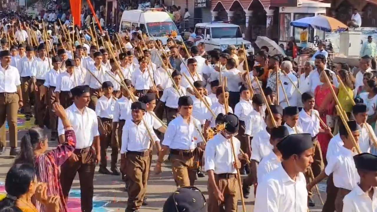 ಬಾಗಲಕೋಟೆಯ ವಿದ್ಯಾಗಿರಿಯಲ್ಲಿ ಬಾಲಕ ಗಣವೇಷಧಾರಿಗಳ ಪಥಸಂಚಲನ ನಡೆಯಿತು. ಇಂಜಿನಿಯರಿಂಗ್ ಕಾಲೇಜು ವೃತ್ತದಿಂದ ಆರಂಭಗೊಂಡ ಪಥಸಂಚಲನ ನಗರದ ಪ್ರಮುಖ ಬೀದಿಗಳಲ್ಲಿ ಸಂಚರಿಸಿತು. 
