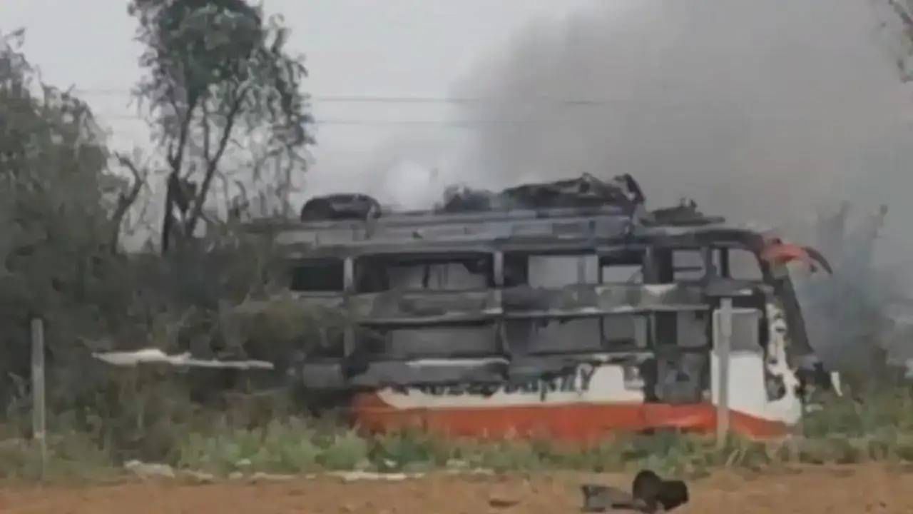 Rajasthan Bus Tragedy: ಜೈಪುರ-ದೆಹಲಿ ಹೆದ್ದಾರಿಯಲ್ಲಿ ಸ್ಲೀಪರ್ ಬಸ್​ಗೆ ಬೆಂಕಿ, ಇಬ್ಬರು ಸಾವು
