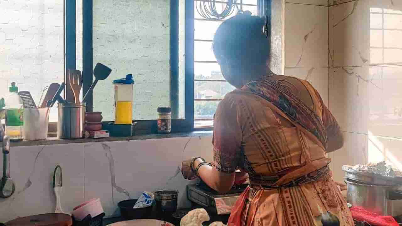 ಮನೆಗೆಲಸದವಳ ಬಳಿ 60 ಲಕ್ಷ ರೂ ಫ್ಲಾಟ್, ಎರಡಂತಸ್ತಿನ ಮನೆ, ಅಂಗಡಿ; ಮಾಲೀಕರು ಶಾಕ್