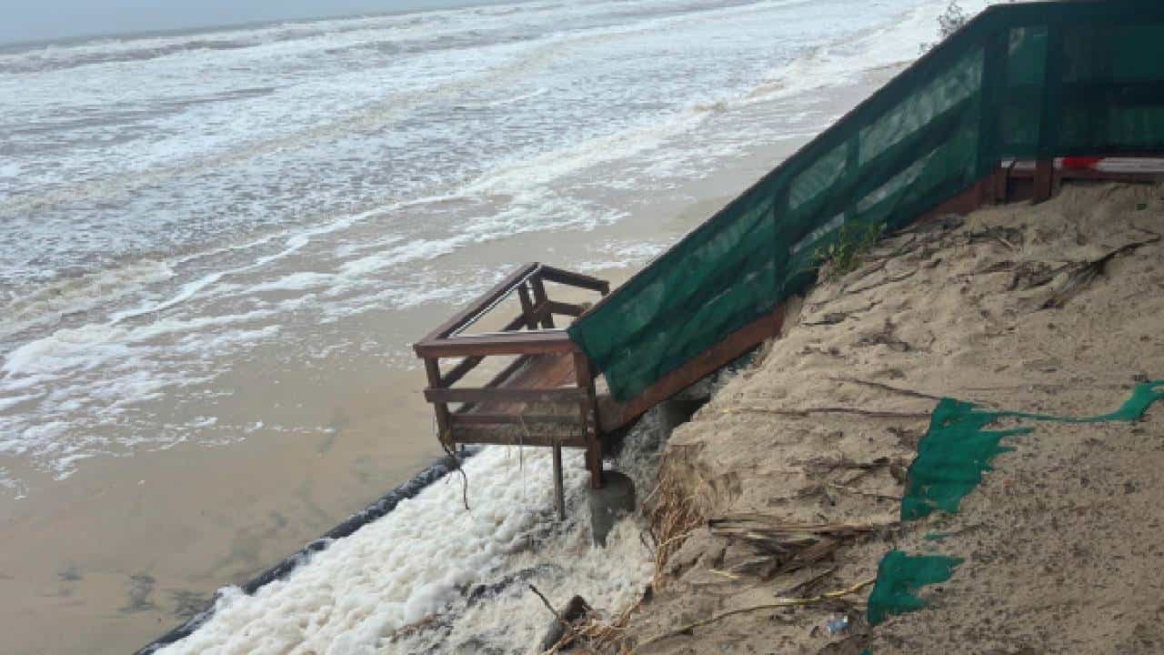 Cyclone Montha: ಆಂಧ್ರದ ಕರಾವಳಿಗೆ ಅಪ್ಪಳಿಸಲಿದೆ ಸೈಕ್ಲೋನ್ ಮೊಂಥಾ, ಒಡಿಶಾಗೆ ರೆಡ್ ಅಲರ್ಟ್​, ಕರ್ನಾಟಕದ ಹವಾಮಾನ ಹೇಗಿರುತ್ತೆ?