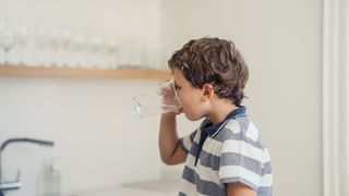 Reverse Walking: ಎಂದಾದರೂ ರಿವರ್ಸ್ ವಾಕಿಂಗ್ ಮಾಡಿದ್ದೀರಾ? ಈ ರೀತಿ ನಡೆಯುವುದರಿಂದ ಸಿಗುತ್ತೆ ಸಖತ್ ಪ್ರಯೋಜನ