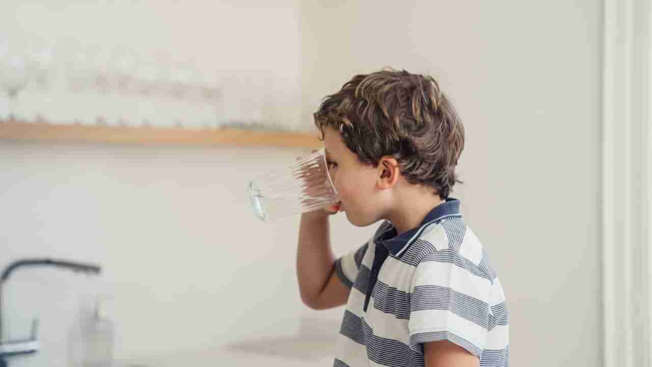 ಚಿಕ್ಕ ಮಕ್ಕಳಲ್ಲಿ ಈ ಲಕ್ಷಣಗಳು ಕಂಡುಬಂದಾಗ ನಿರ್ಲಕ್ಷ್ಯವಹಿಸದಿರಿ, ಅವರ ಜೀವಕ್ಕೆ ಅಪಾಯ ತರಬಹುದು